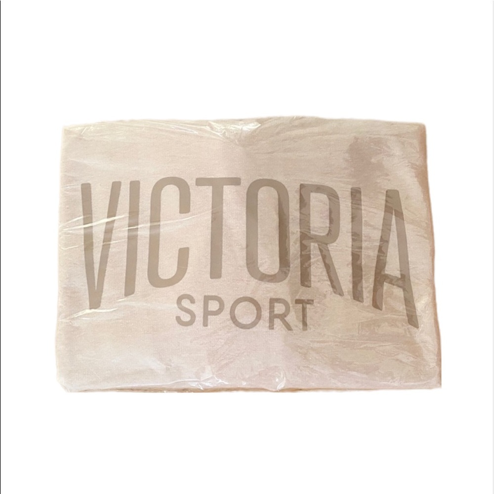 NWT Victoria’s Secret Sport: Rare 🔥Ex Lg Beige Open Back Workout Logo Tunic - Picture 2 of 5